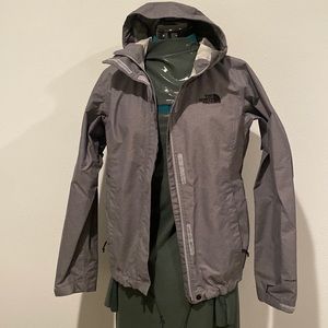 North Face Women’s Rain Jacket - grey